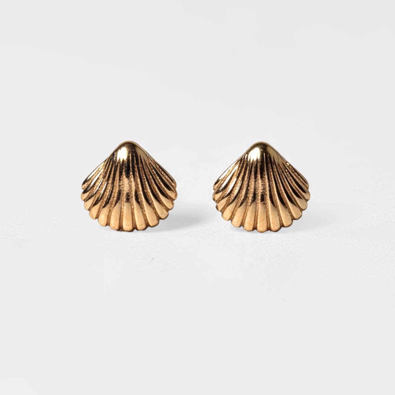 گوشواره میخی مدل صدف