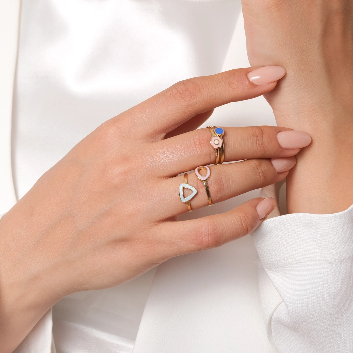 انگشتر طلا مینی کندو کاربنی