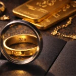 یک حلقه با کد ۷۵۰ و چند شمش طلا، زنجیر طلا و دستبند طلا