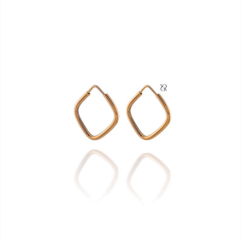 گوشواره زنانه طلا ۱۸ عیار هندسی طرح مربع ساده