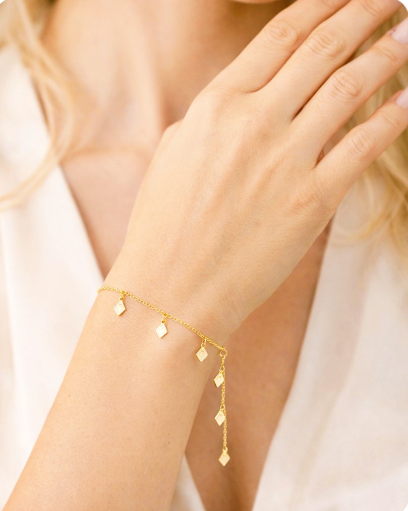 دستبند طلا ۱۸ عیار دستبند اماراتی خشت