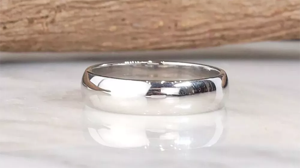 یک حلقه پلاتونیومی ساده