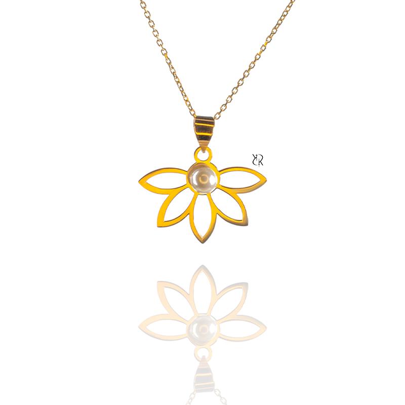 آویز زنانه طلا ۱۸ عیار آویز گردنی طلا طرح گل نیمه و مروارید