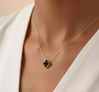 گردنبند طلا زنجیری ونکلیف گوارسه اونیکس مشکی