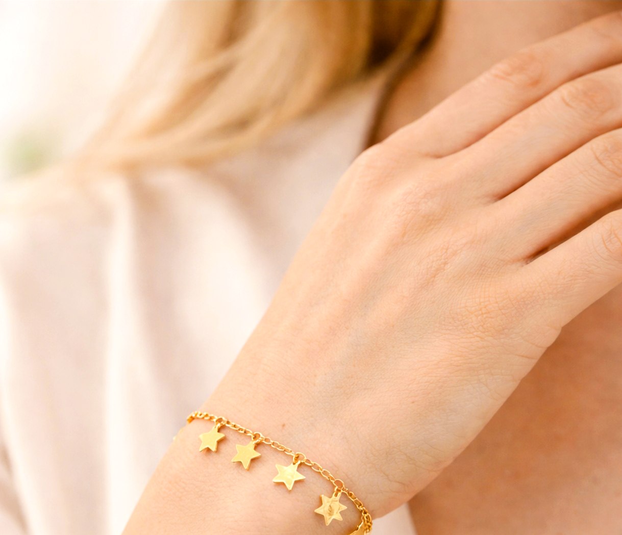 دستبند طلا ۱۸ عیار دستبند اماراتی ستاره های هالیوودی