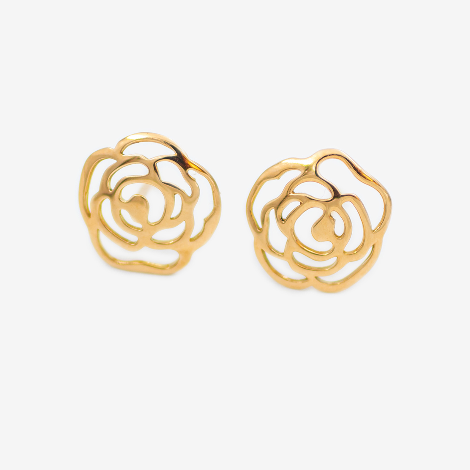 گوشواره طلا 18 عیار زنانه میخی مدل گل توخالی