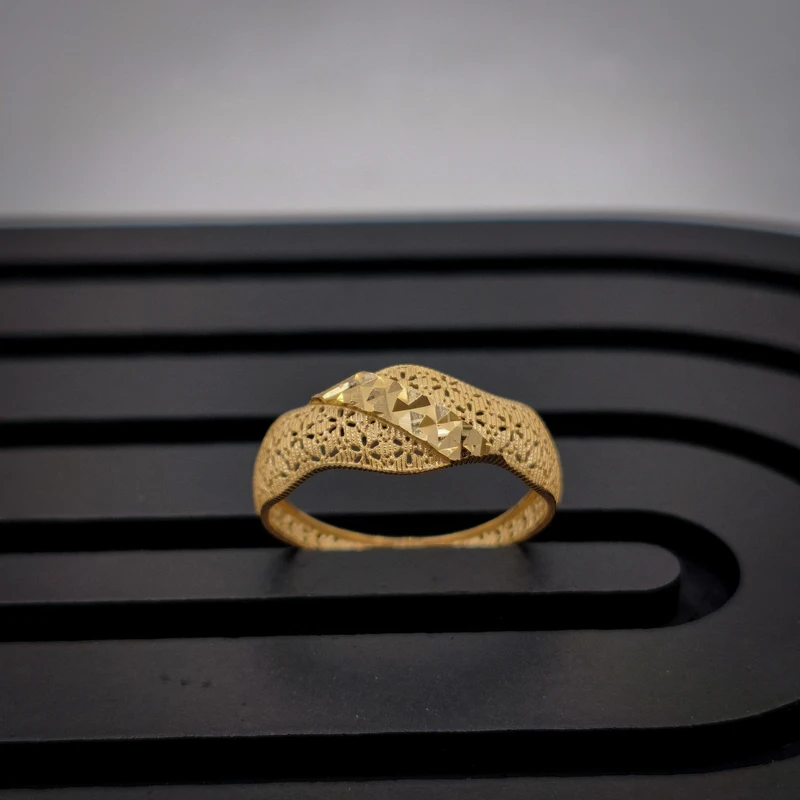 انگشتر بدون نگین طلا 18 عیار مدل ایوا کد AZ26-1