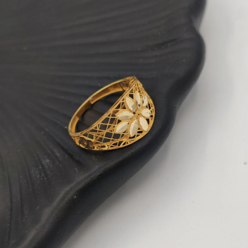 انگشتر بدون نگین طلا 18 عیار مدل آندرومدا BA-8P-9