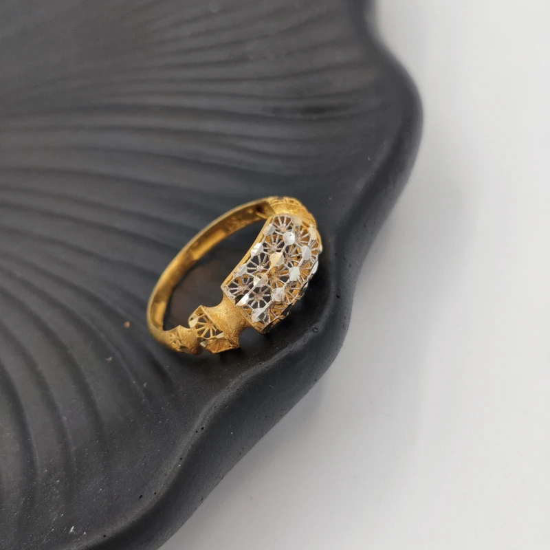 انگشتر بدون نگین طلا 18 عیار مدل آندرومدا BA-8P-16