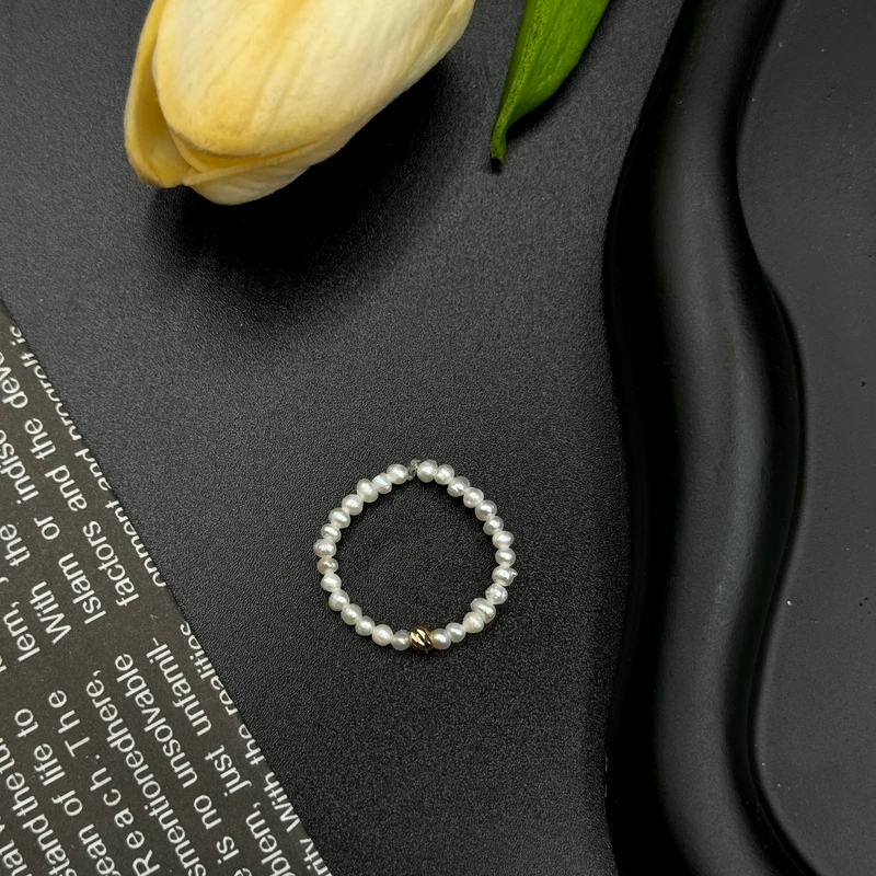 انگشتر طلا 18 عیار زنانه مدل مروارید پرورشی